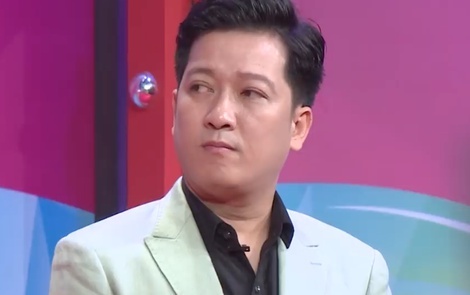 Xuan Bac nhac Truong Giang tung hanh dong qua da voi khach moi nu hinh anh