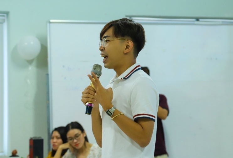 Minh Du lam tro giang dai hoc hinh anh