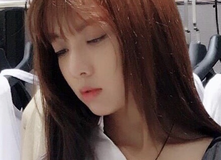 MC VTV Thu Huong: 'Khoc khi bac si noi hai mat toi nguy co bi mu' hinh anh