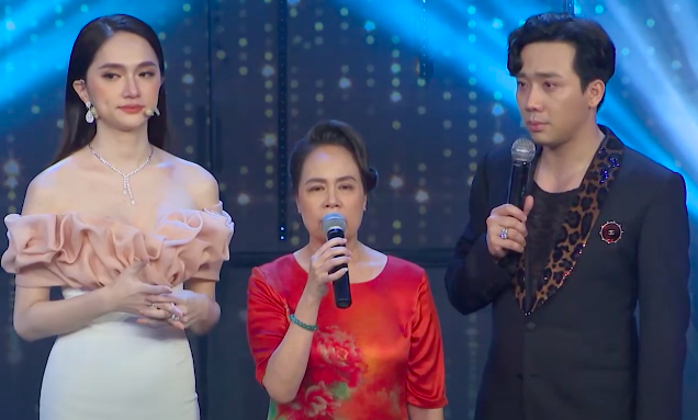 Me Huong Giang ke con gai mot minh sang Thai Lan chuyen gioi hinh anh