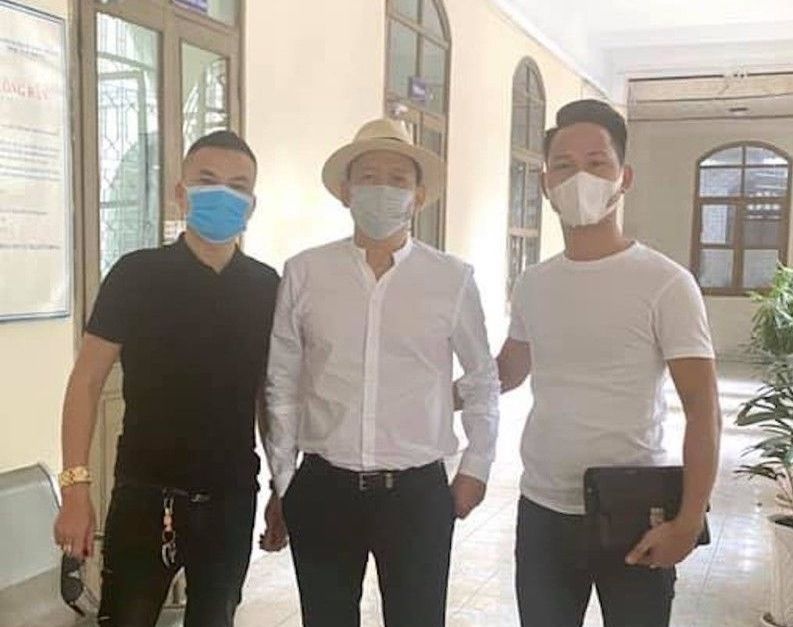 Duy Manh bi giam sat,  theo doi anh 1