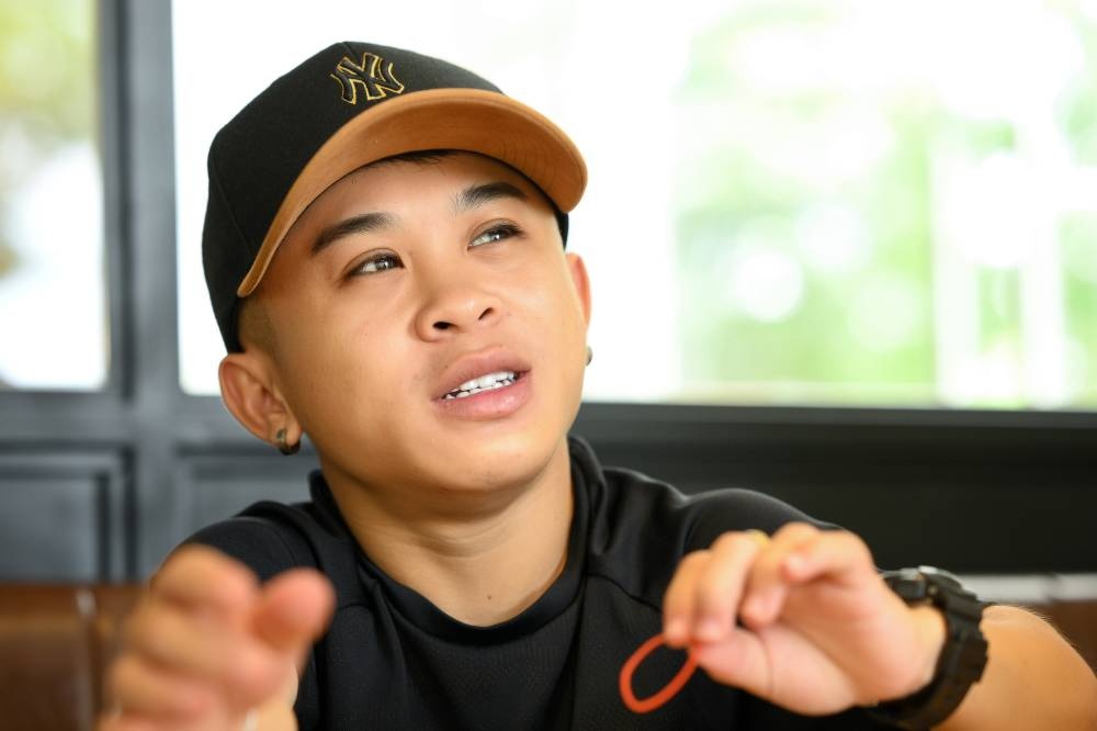 Xuan Tien: 'Toi tung buon khi bi noi lun nhat showbiz' hinh anh