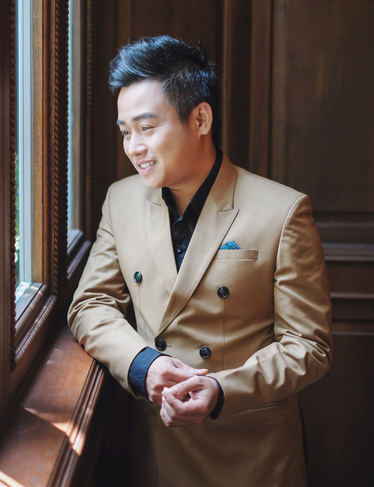 Huu Tin bac toc,  kiet suc khi vuong no nan anh 3