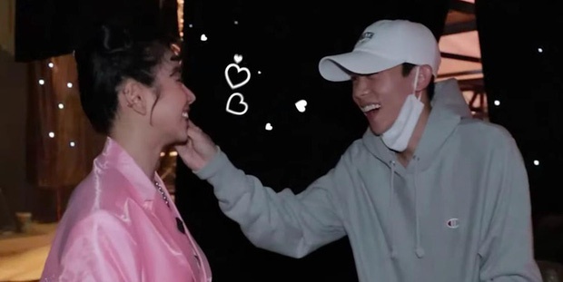 Hong Thanh cho Mie quay Rap Viet anh 1