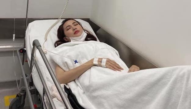 Phan Thi Mo nhap vien cap cuu vi sot cao, co giat hinh anh