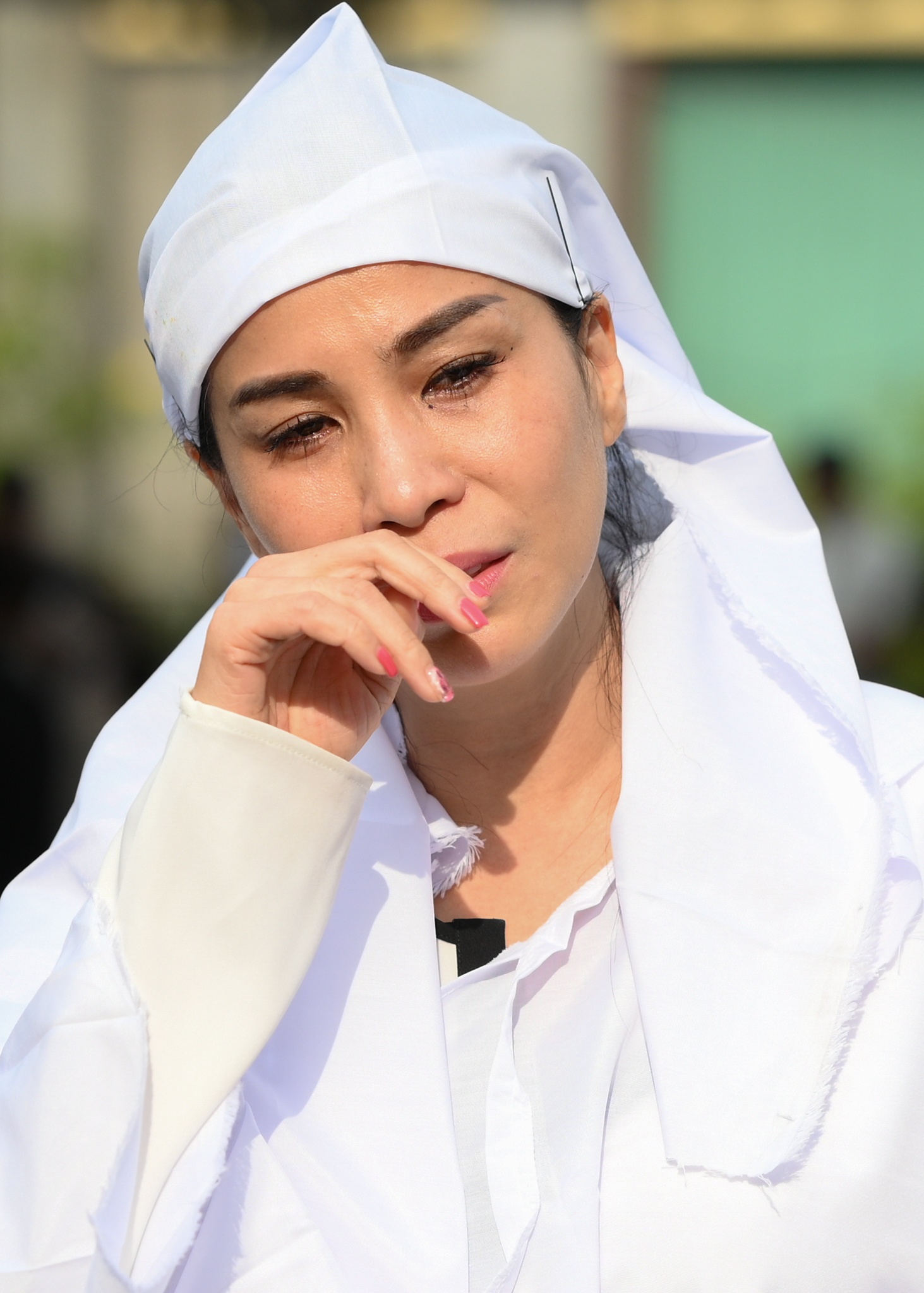 Ly Huynh qua doi anh 3