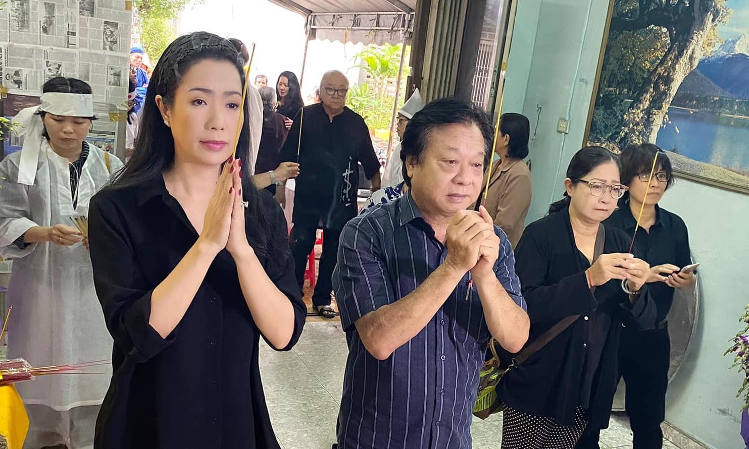 Trinh Kim Chi, Que Tran vieng NSUT Nam Hung hinh anh