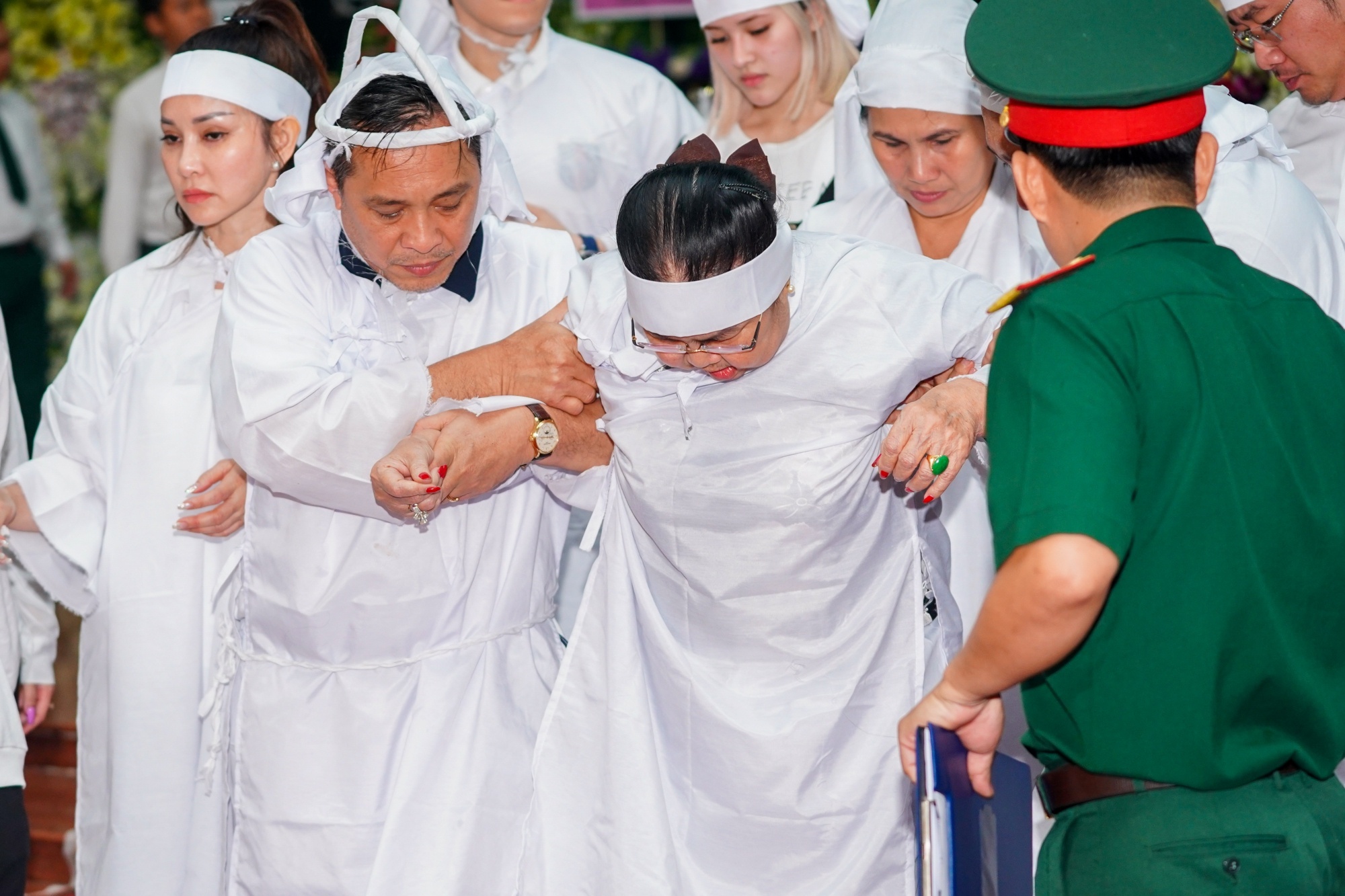 NSND Ly Huynh qua doi anh 9