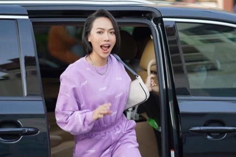 Dieu Nhi len tieng khi bi che lam lo o Sao nhap ngu hinh anh