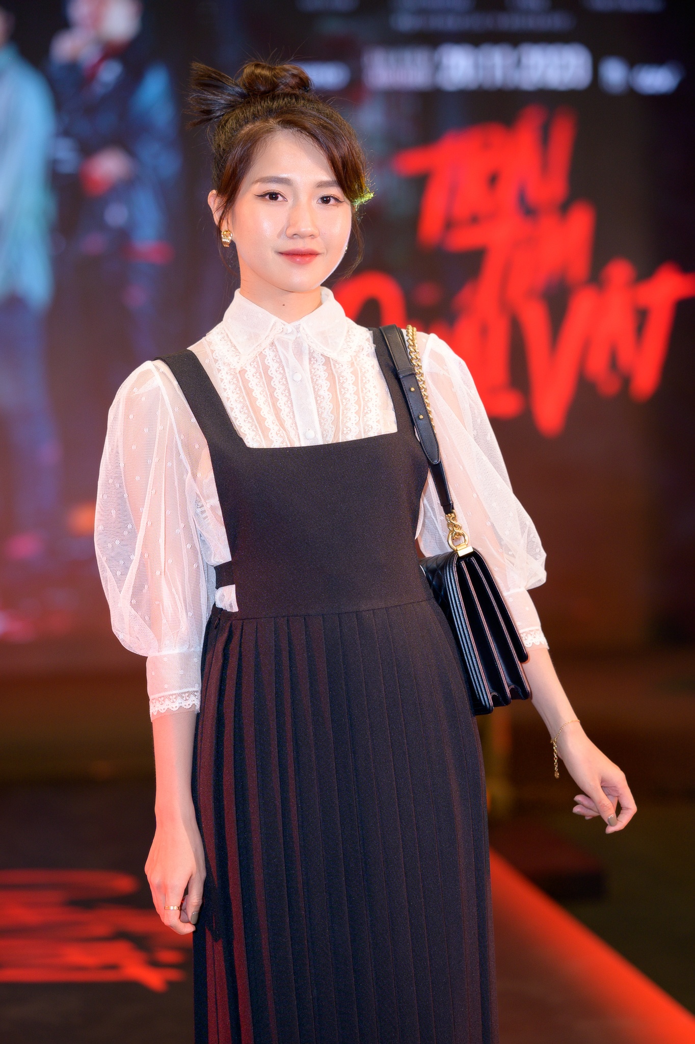 Hoang Thuy Linh Trai tim quai vat anh 7