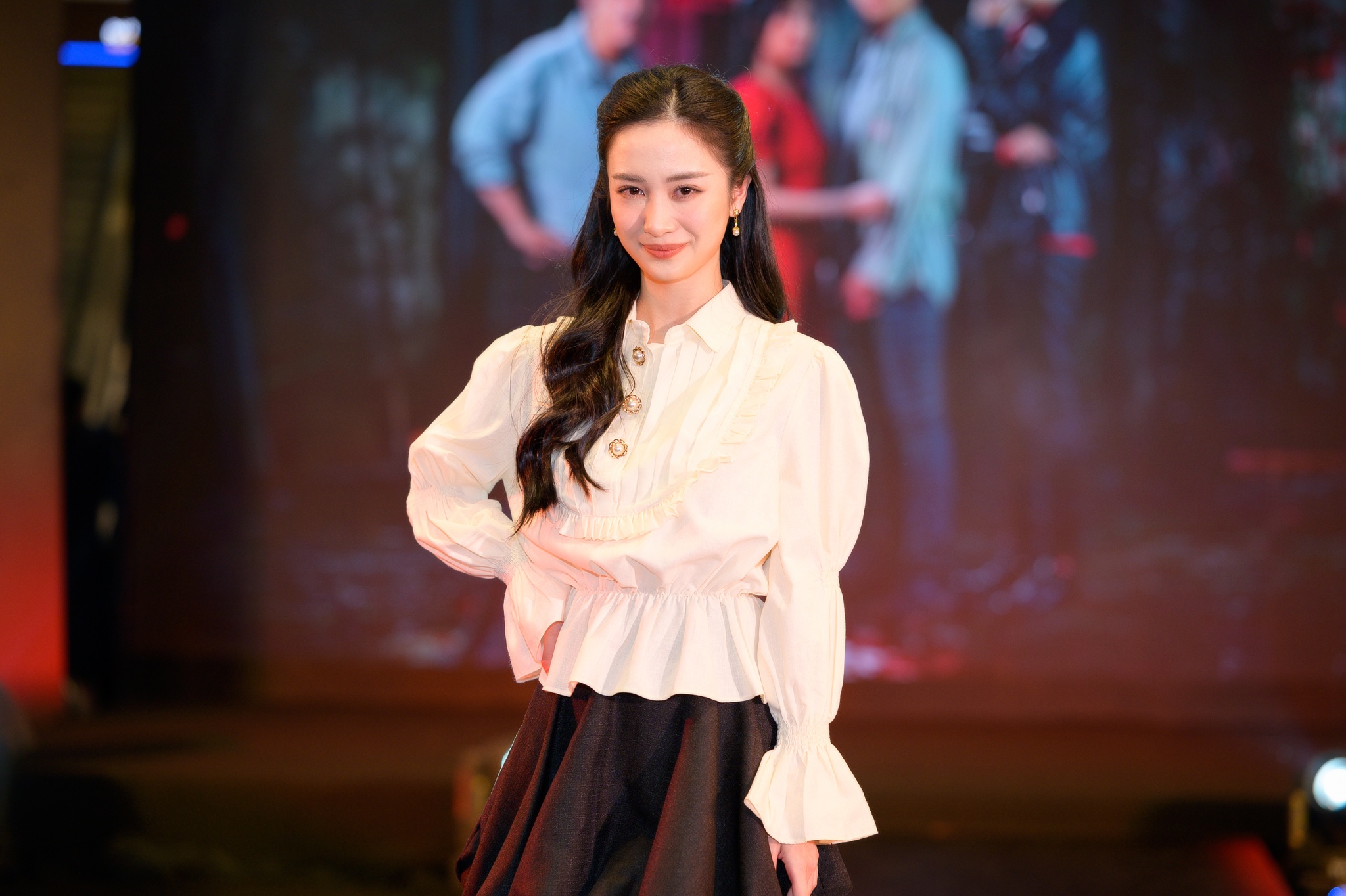 Hoang Thuy Linh Trai tim quai vat anh 8