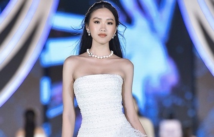 'Chanh long khi chung ket hoa hau bi noi nhu chuong trinh tap ky' hinh anh