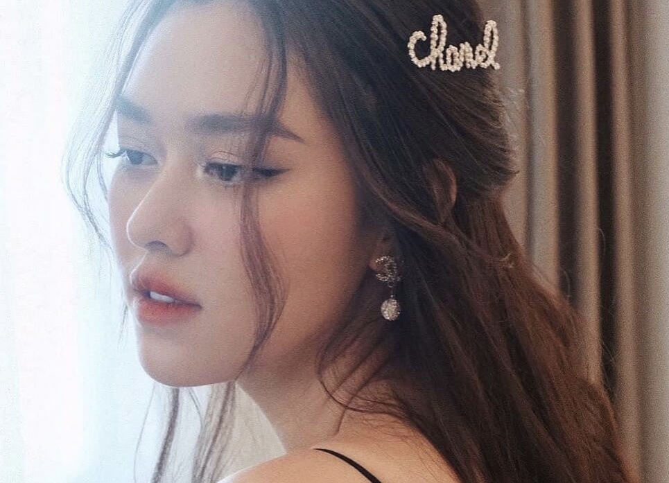 A hau Tuong San: 'Kho tim duoc ly do toi quyet dinh ket hon o tuoi 20' hinh anh