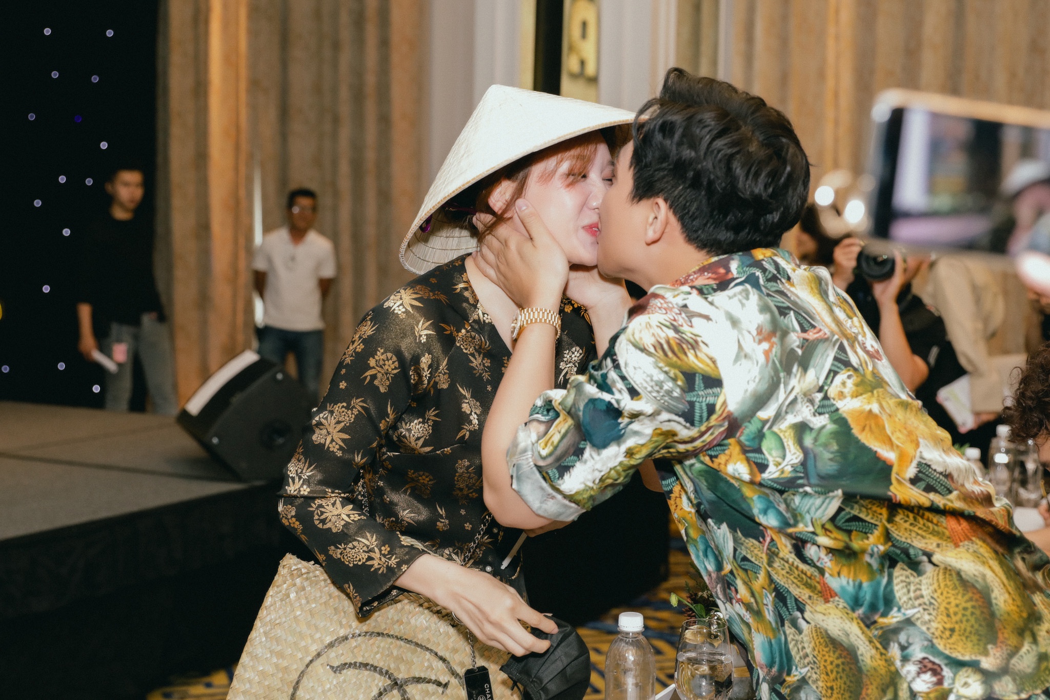 Tran Thanh lam phim Bo gia anh 2