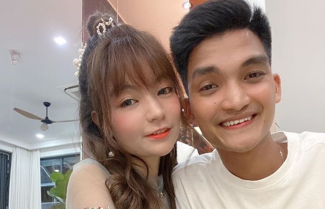 Vo chong Mac Van Khoa don con gai dau long som mot thang hinh anh