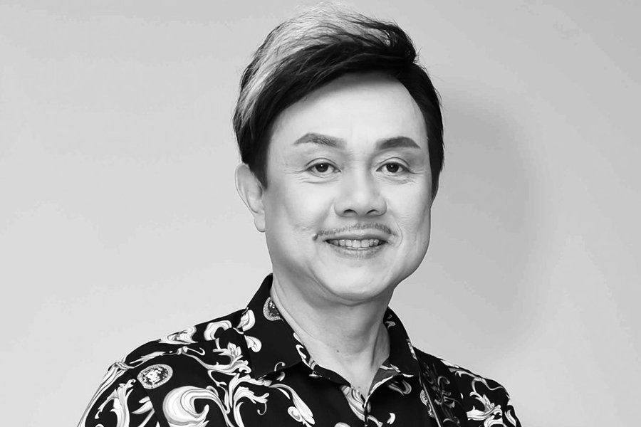 Anh trai nghe si Chi Tai thong bao le tang tai My hinh anh