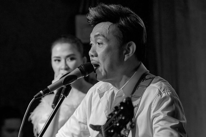 Anh trai nghe si Chi Tai: 'Gia dinh se dua thi hai em ve My' hinh anh