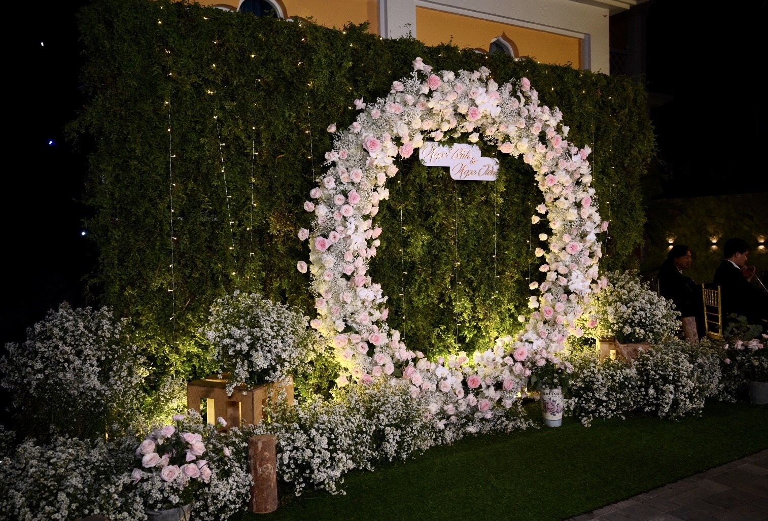 Dam cuoi Quy Binh anh 2