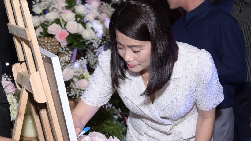 Dan sao du dam cuoi Quy Binh anh 5