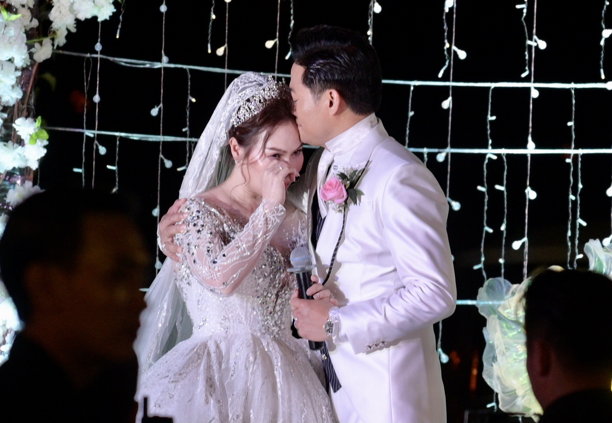 Dam cuoi Quy Binh anh 10