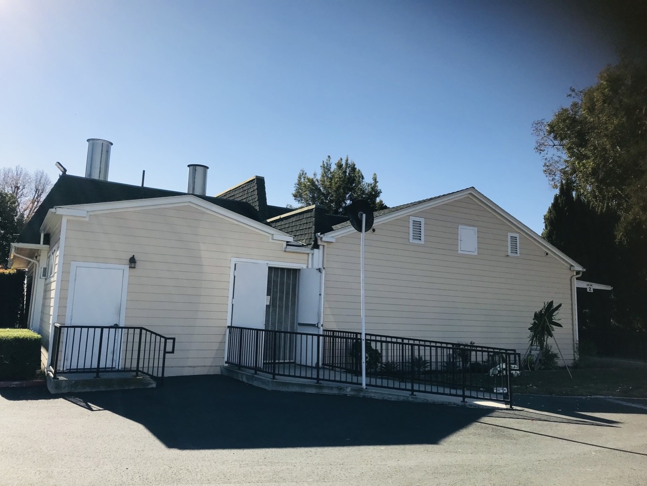 Người thân nhận thi hài Chí Tài ảnh 4 Nguoi than nhan thi hai Chi Tai anh 4