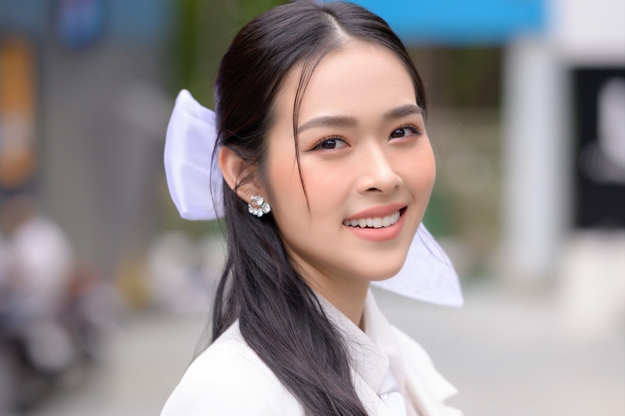 Diep Bao Ngoc: 'Toi thuong tranh cai voi dao dien' hinh anh