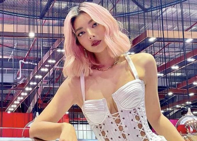 Katleen Phan Vo: 'Toi hoc vo tu nho, chua tung khoc truoc mat ba' hinh anh