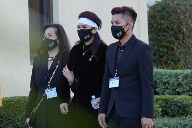 Le vieng Chi Tai o My: Vo nghen ngao trong ngay tien biet hinh anh