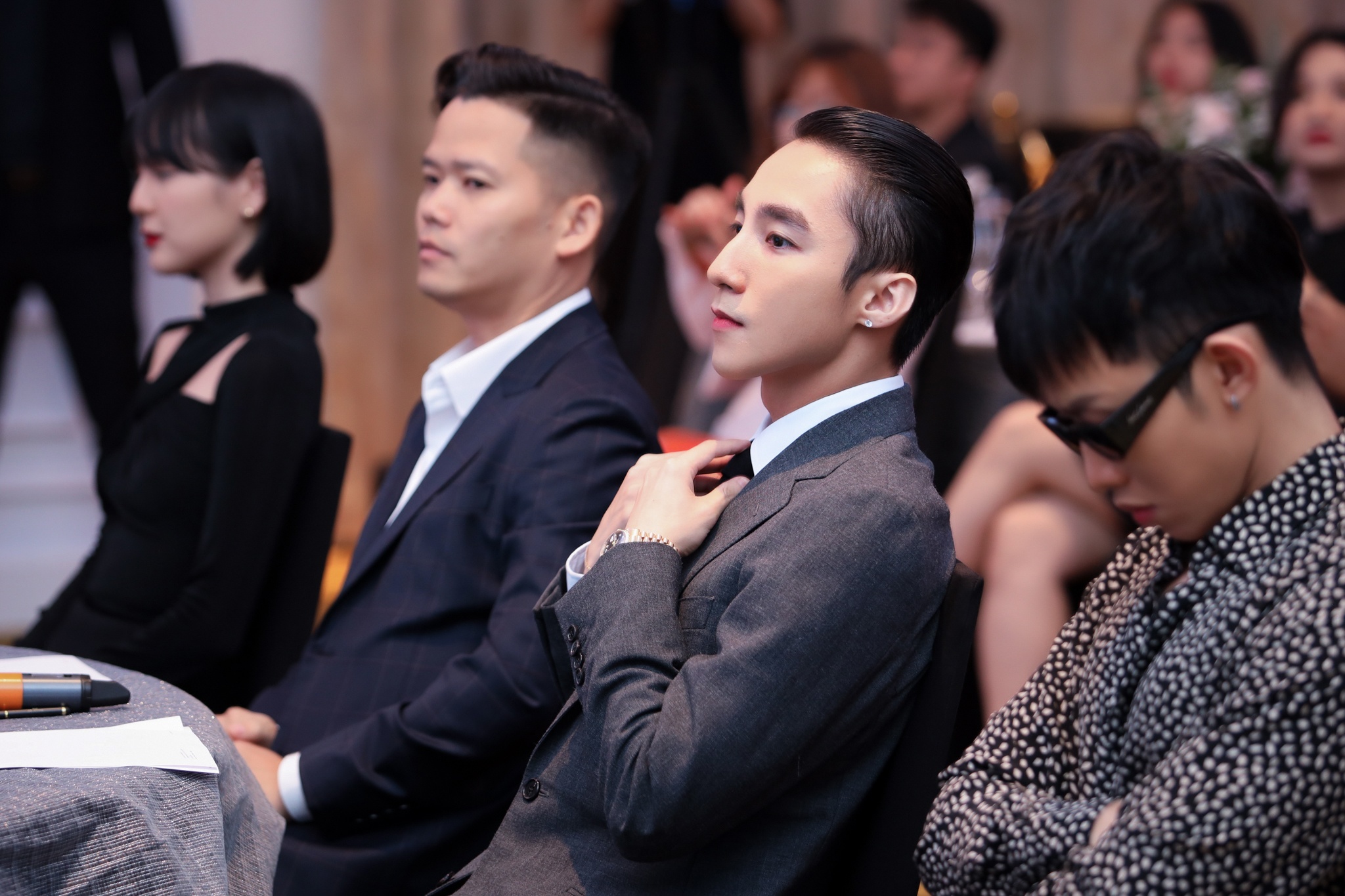 Son Tung ra mat truyen tranh Lac troi anh 2