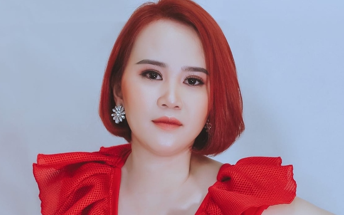 Ca si Bich Chi qua doi o tuoi 32 hinh anh