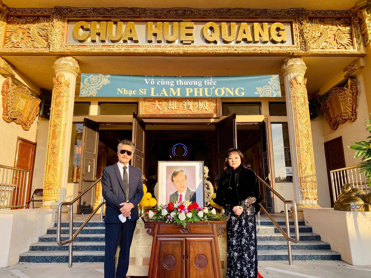 Hoai Linh vieng Lam Phuong anh 1