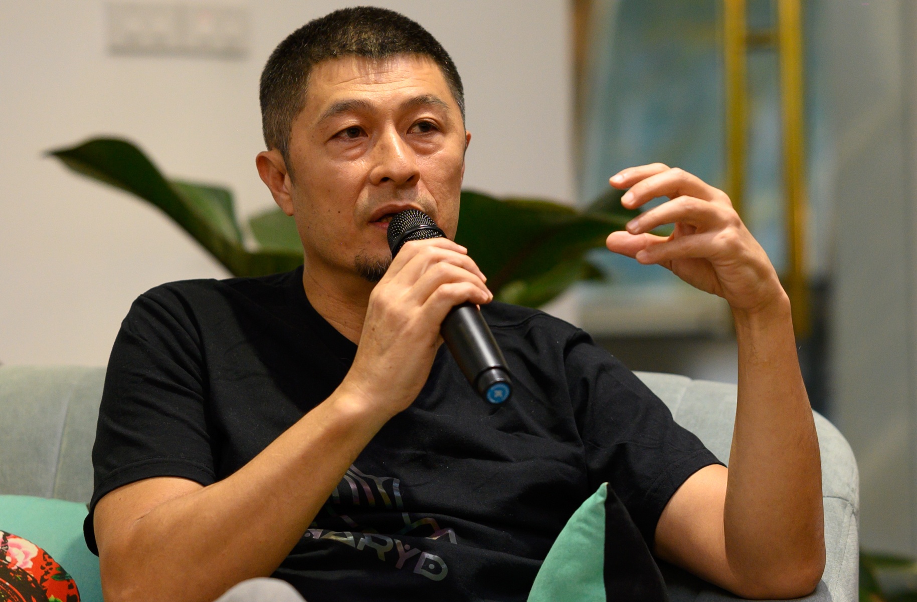 Charlie Nguyen: 'Phim cua toi thu 1,9 ty, lo 23 ty dong' hinh anh