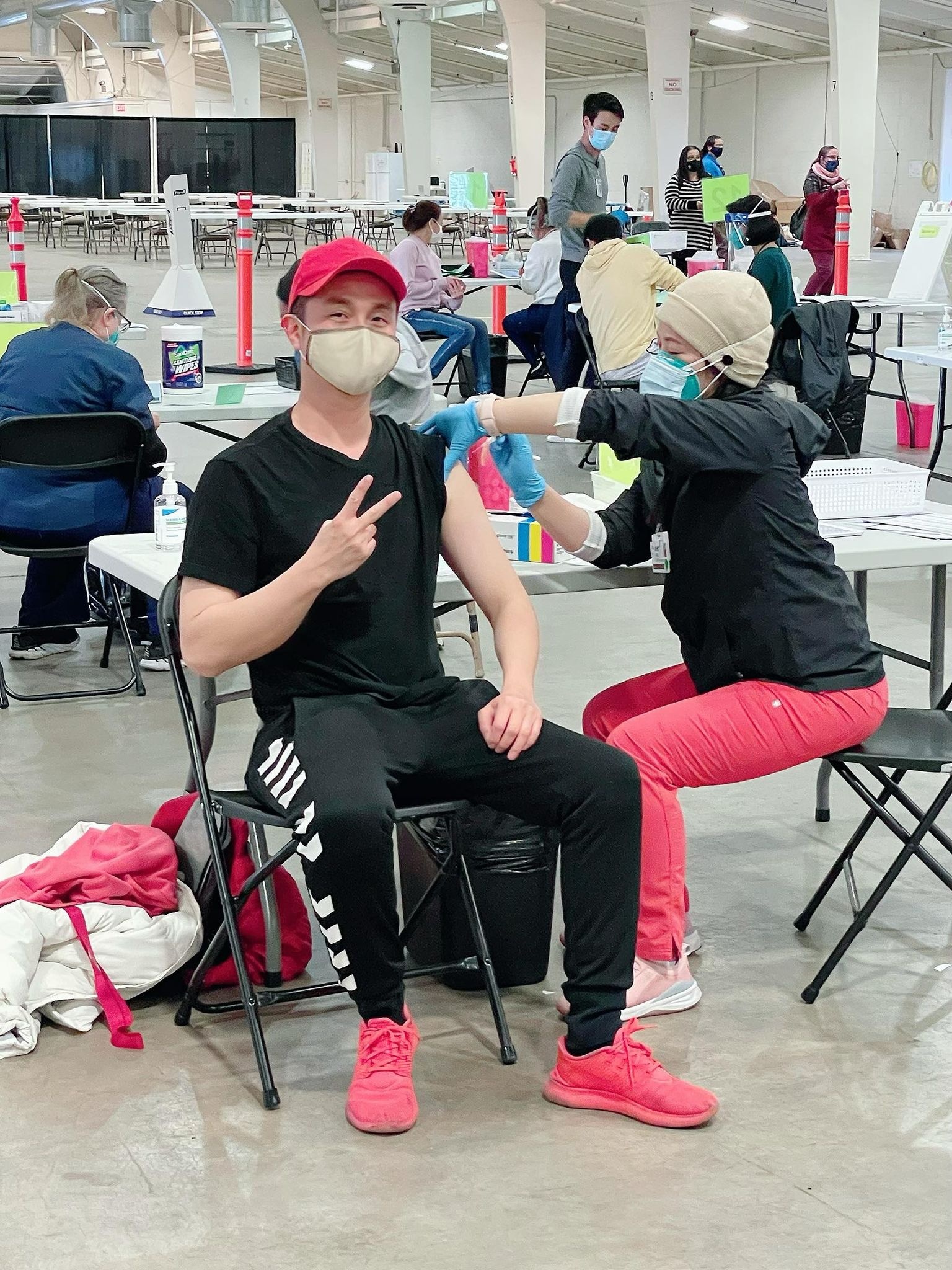 Nhat Tinh Anh chich vaccine Covid-19 o My anh 1