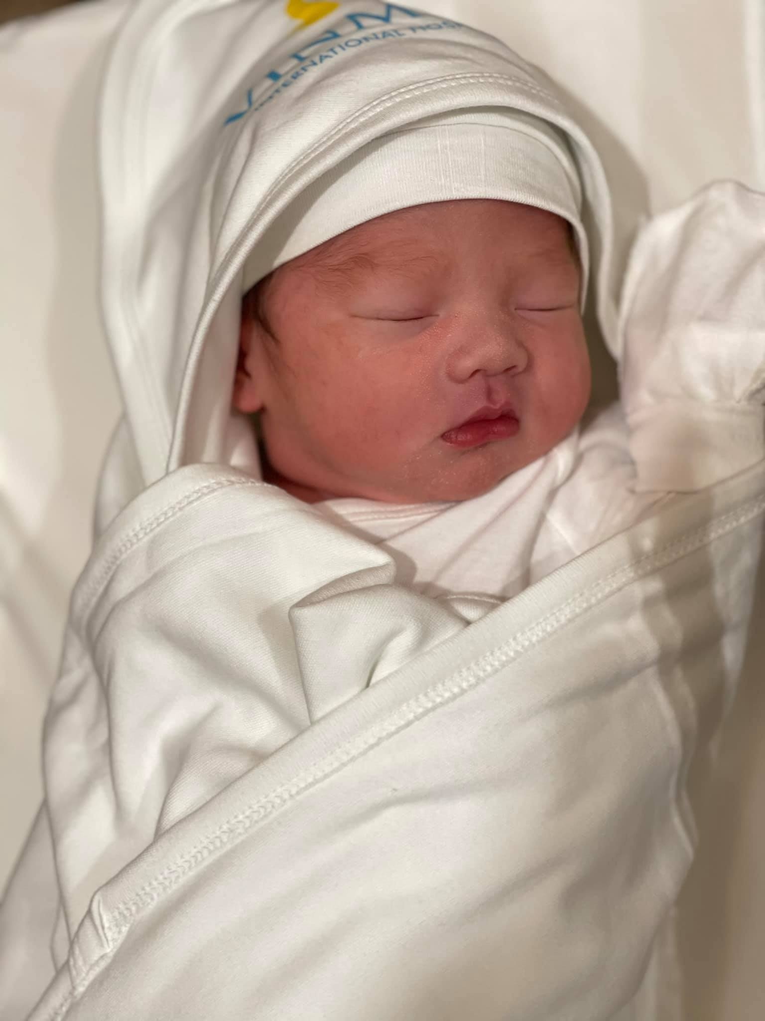 Vo Phan Dinh Tung sinh con thu hai anh 2