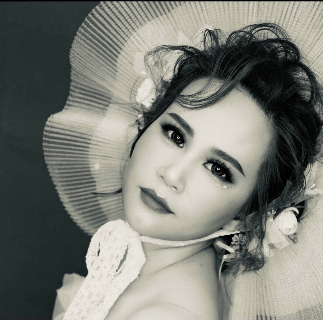 ca si Bich Chi qua doi anh 1