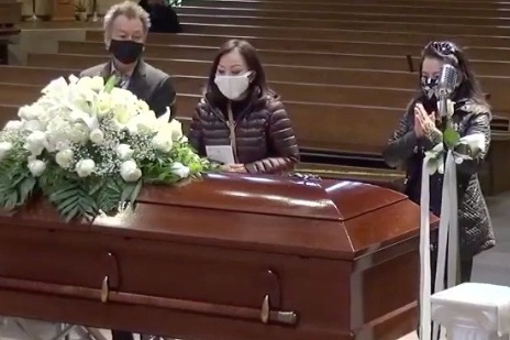 Huong Lan vieng danh ca Le Thu hinh anh