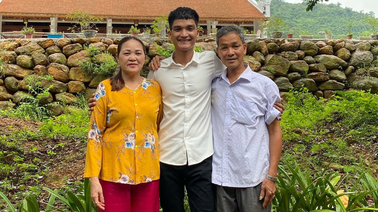 Mac Van Khoa bi huy show dien Tet anh 2