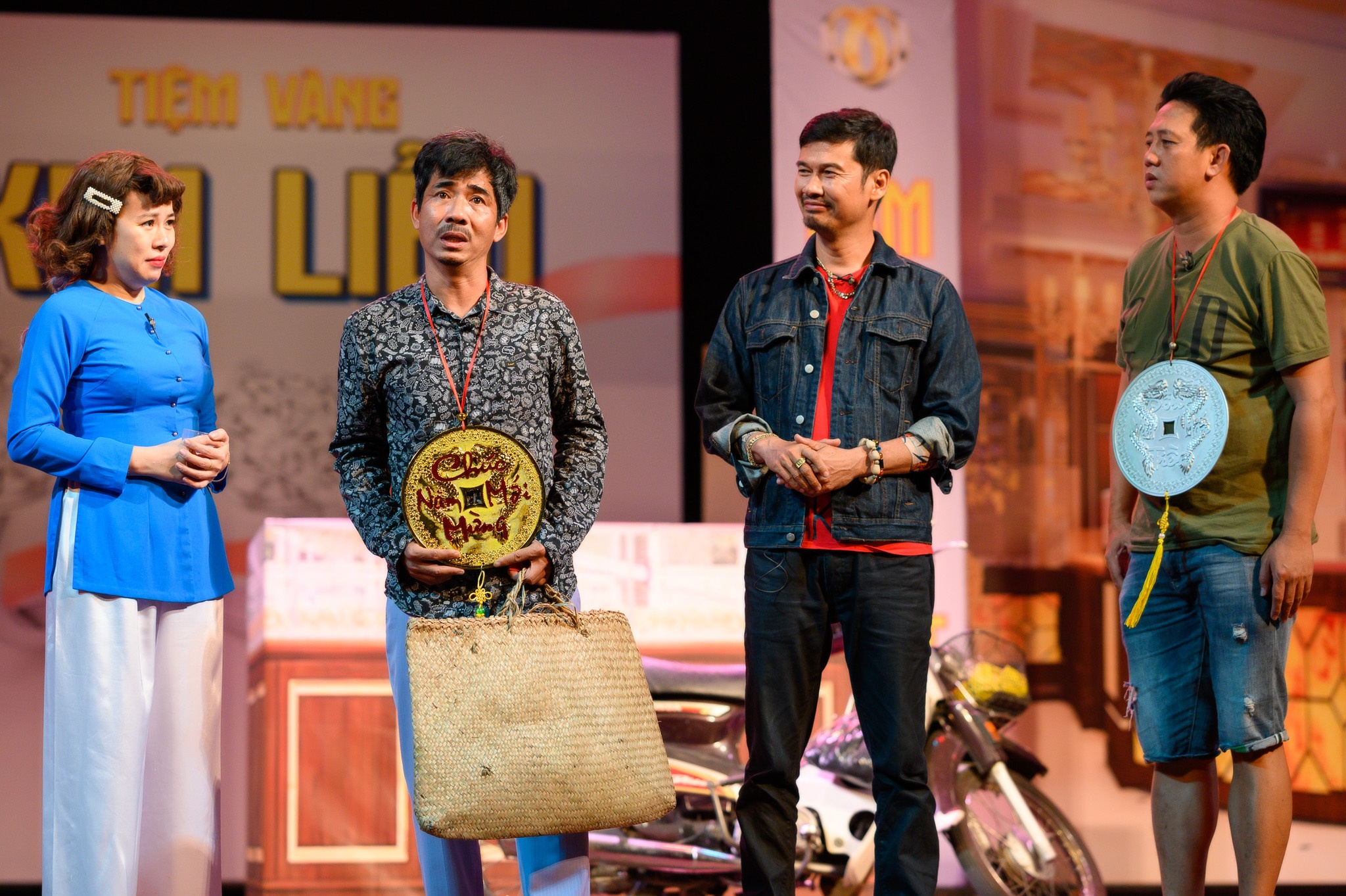 Dien vien hai tap kich Tet anh 8