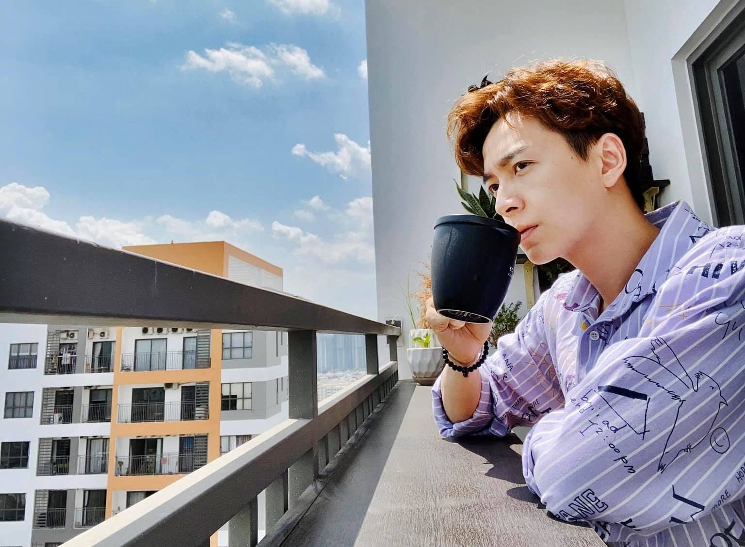 Ngo Kien Huy: ‘Toi mua tang cha me can nha pho sau 10 nam’ hinh anh