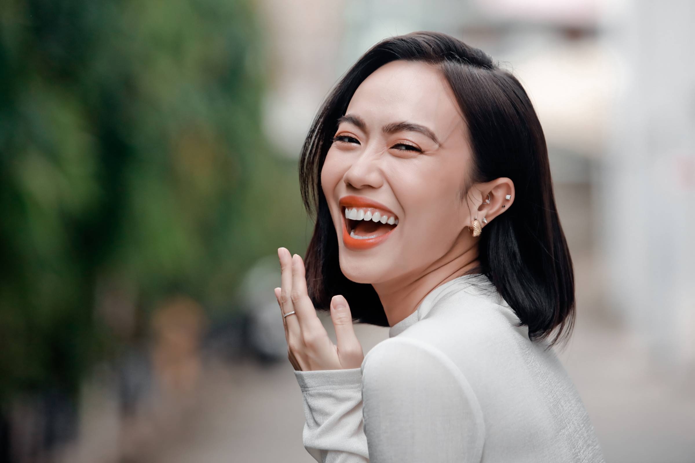 Dieu Nhi Sao nhap ngu anh 1