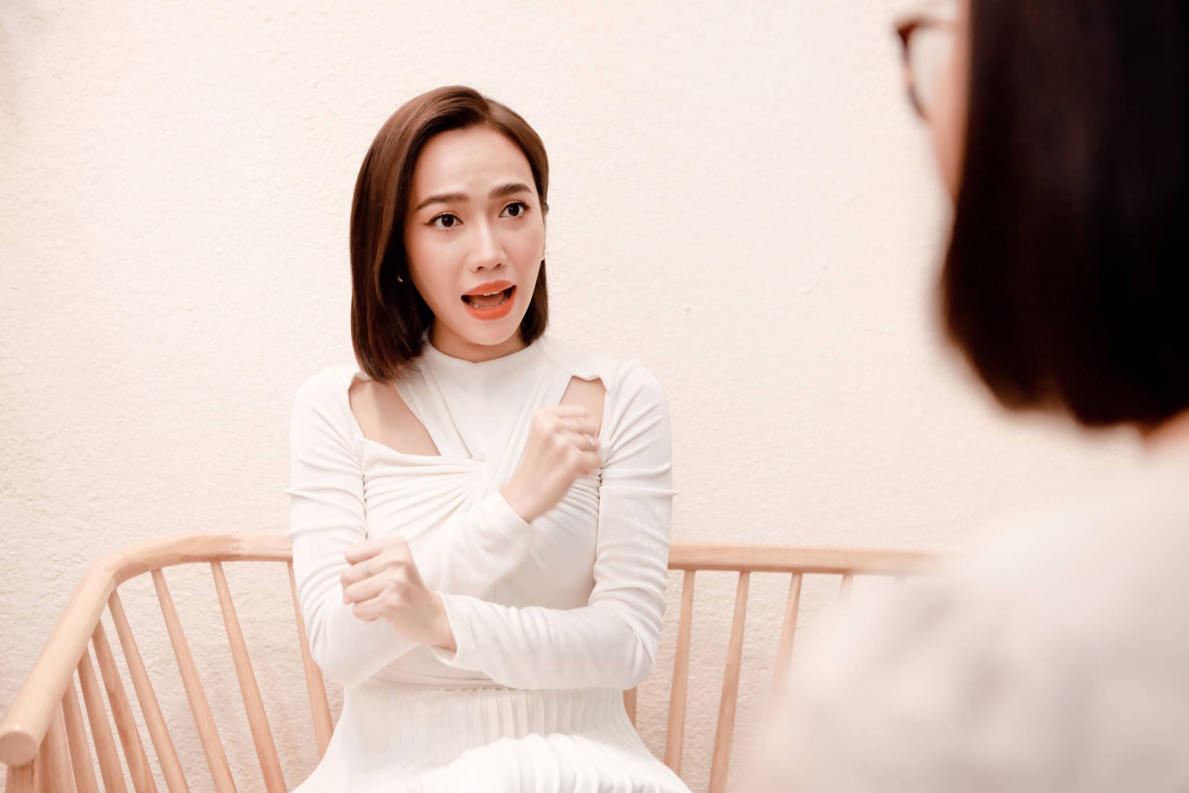 Dieu Nhi Sao nhap ngu anh 4