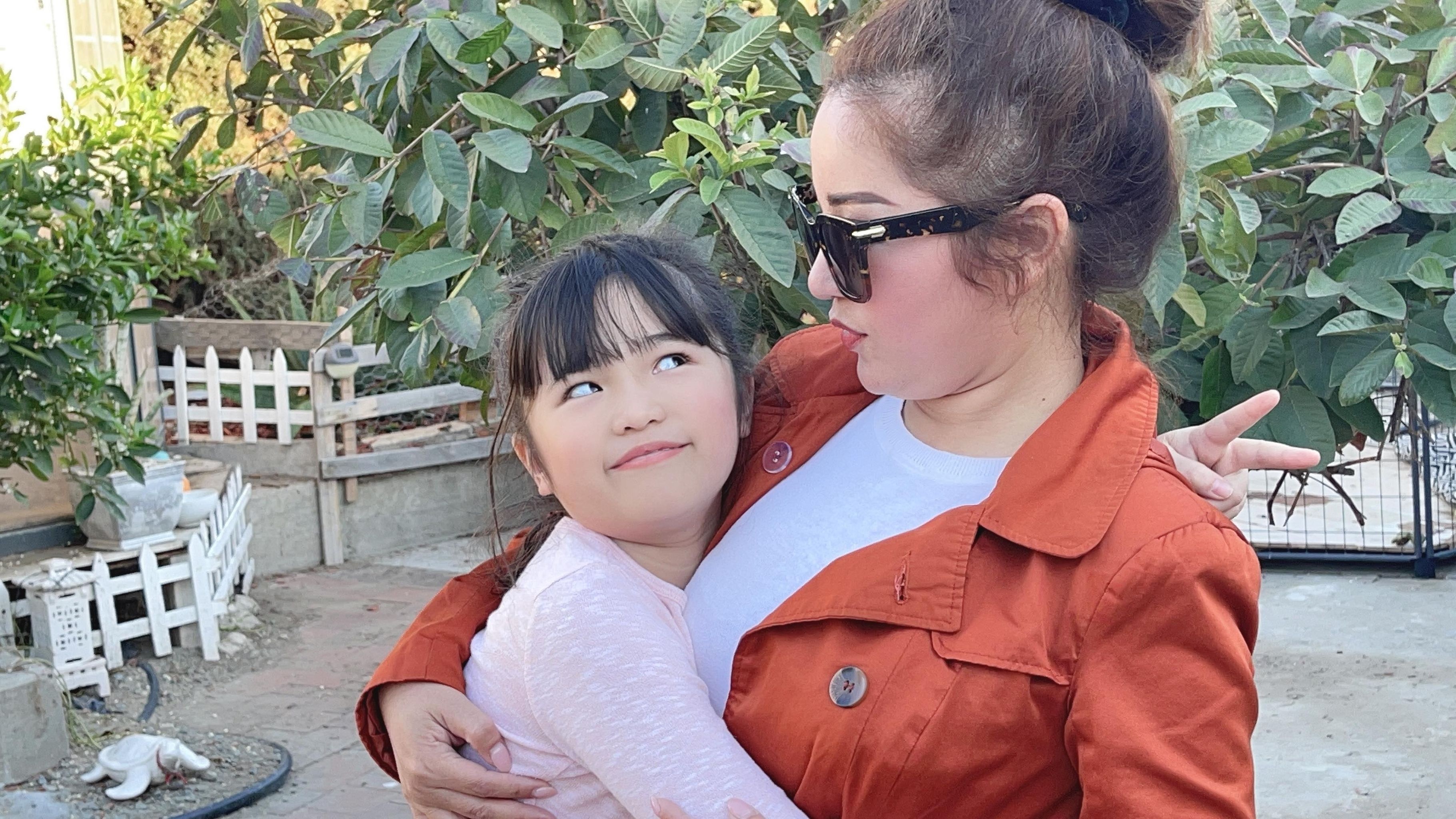 Con gai Thuy Nga sang My doan tu voi me sau mot nam hinh anh