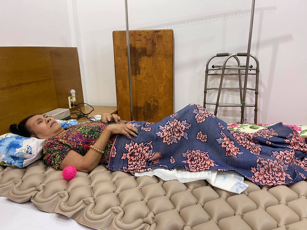 Hoang Lan phau thuat da hoai tu anh 1