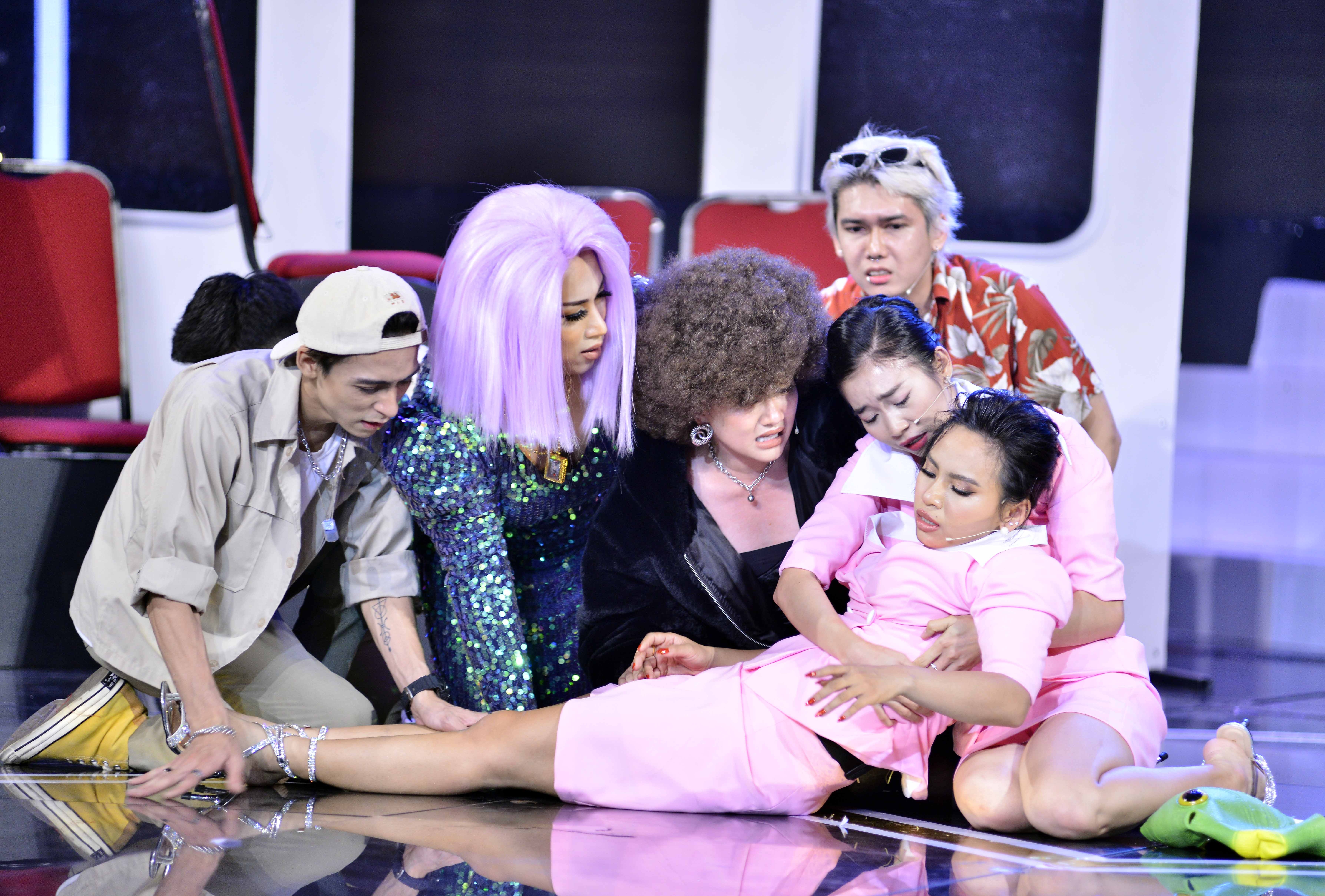 Ngoc Phuoc dang quang cuoi xuyen Viet anh 2