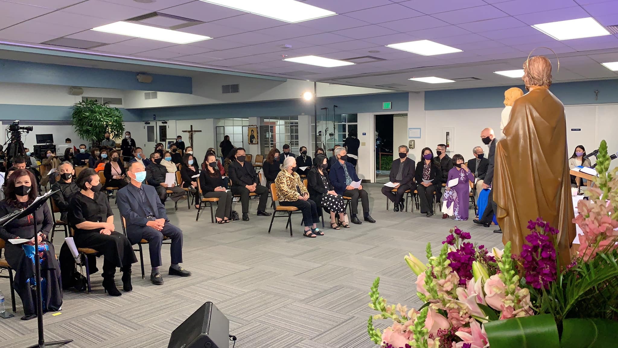 Ky niem 100 ngay mat Chi Tai anh 1