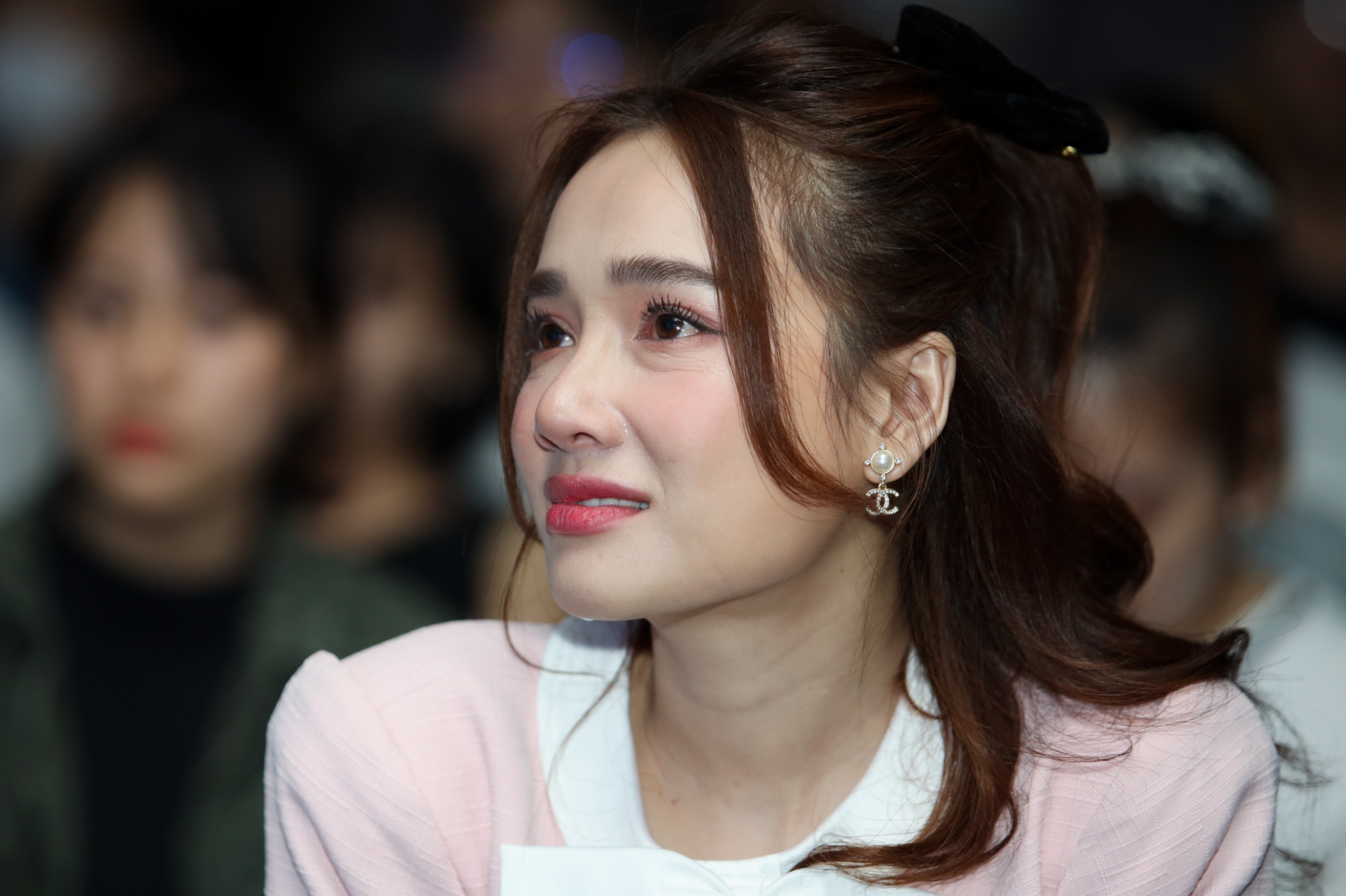 Nha Phuong khoc o hop bao anh 7