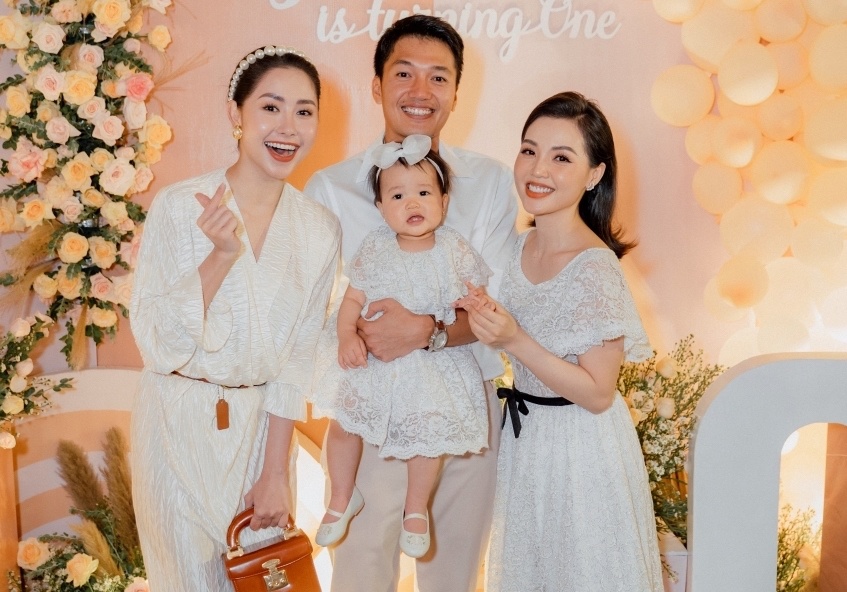 Nam Thu du tiec thoi noi con Quang Tuan anh 3