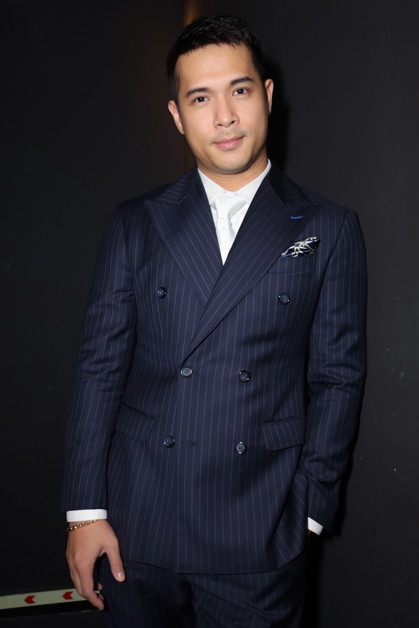 Truong The Vinh tang 6 kg anh 1