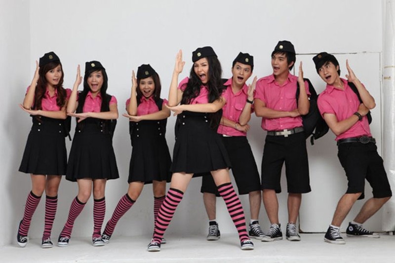 Tran Thanh va dan sao dong vai phu anh 10