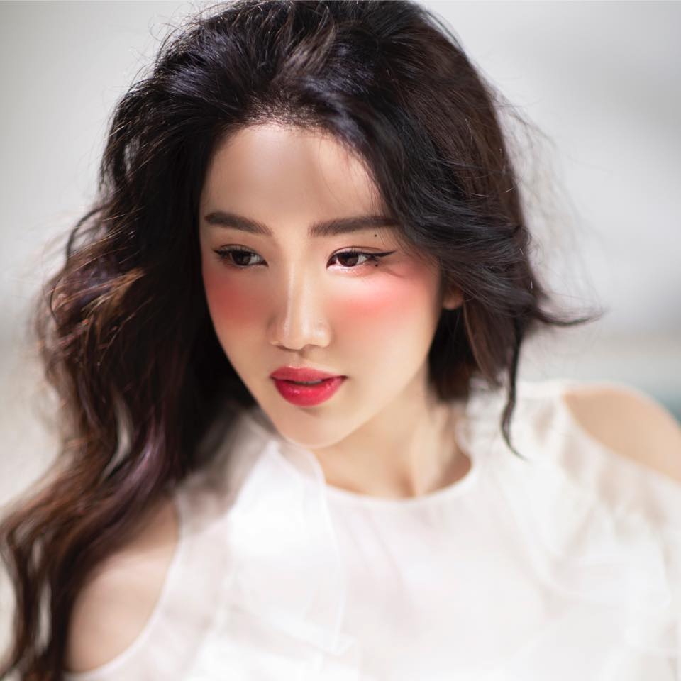 Thuy Ngan don tuoi 30 anh 7